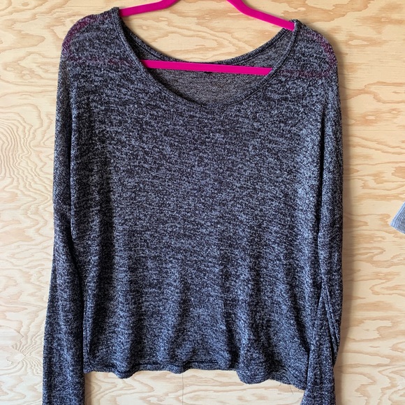 Sweater - Picture 1 of 2